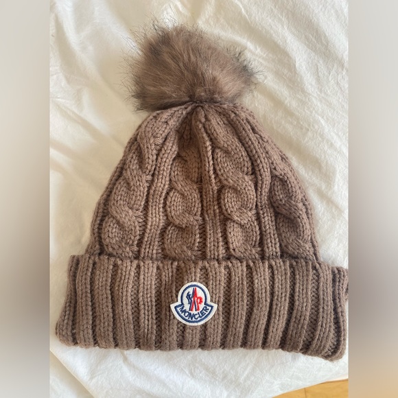 Moncler Beanie - Picture 1 of 3
